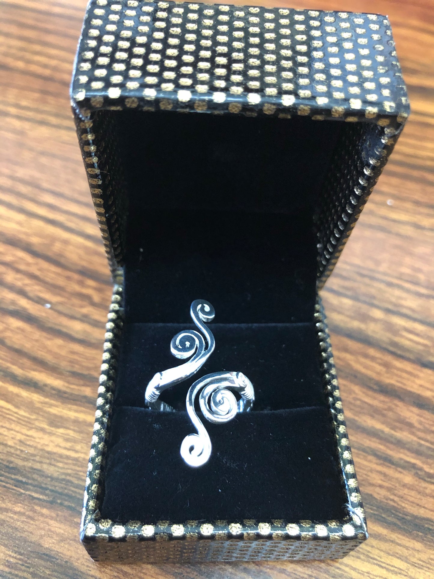 925 Sterling silver adjustable waves ring.