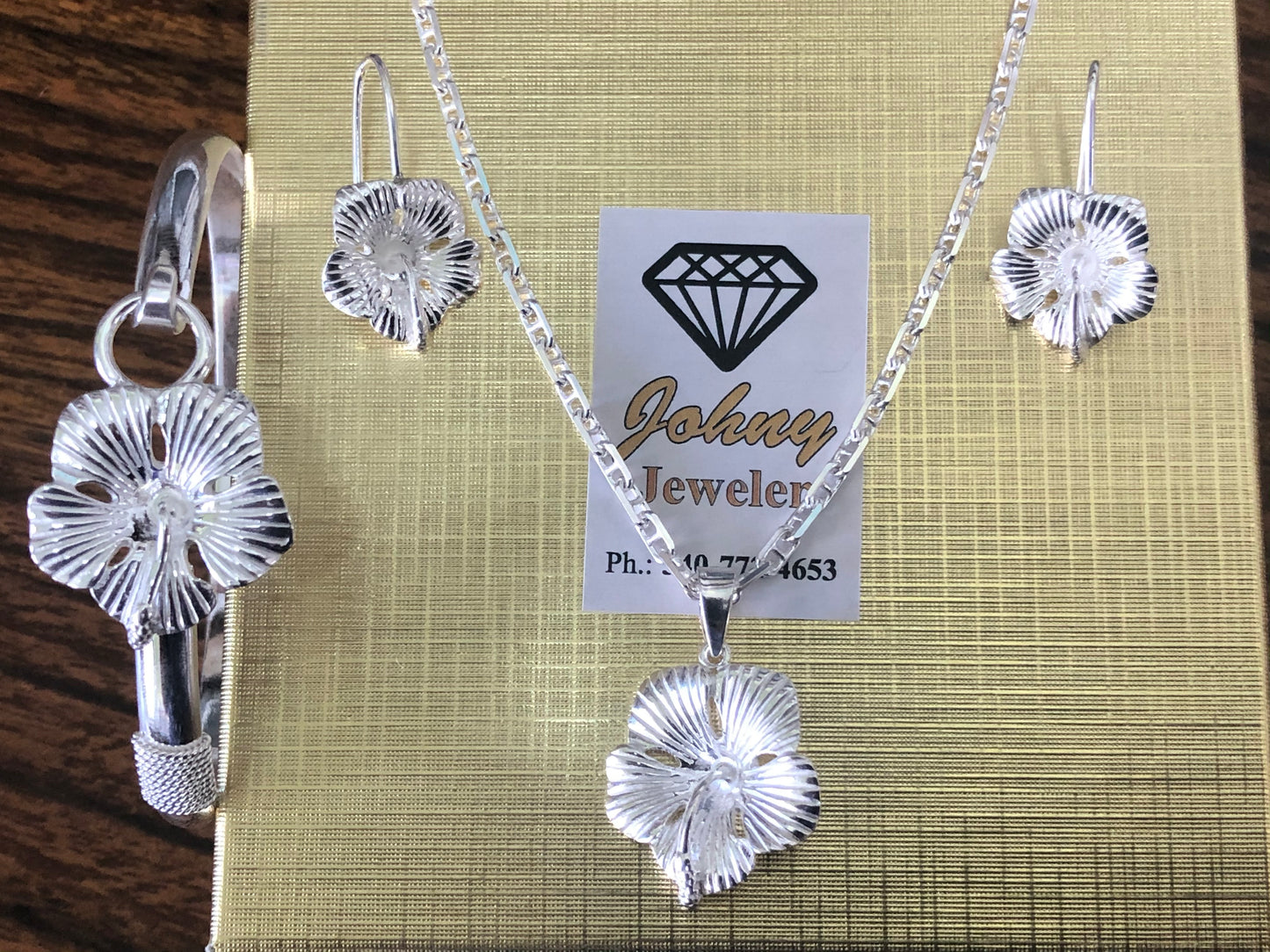 925 Sterling silver Small hibiscus set.