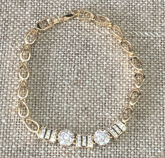 Gold plated hand chain 7 1/2 inches