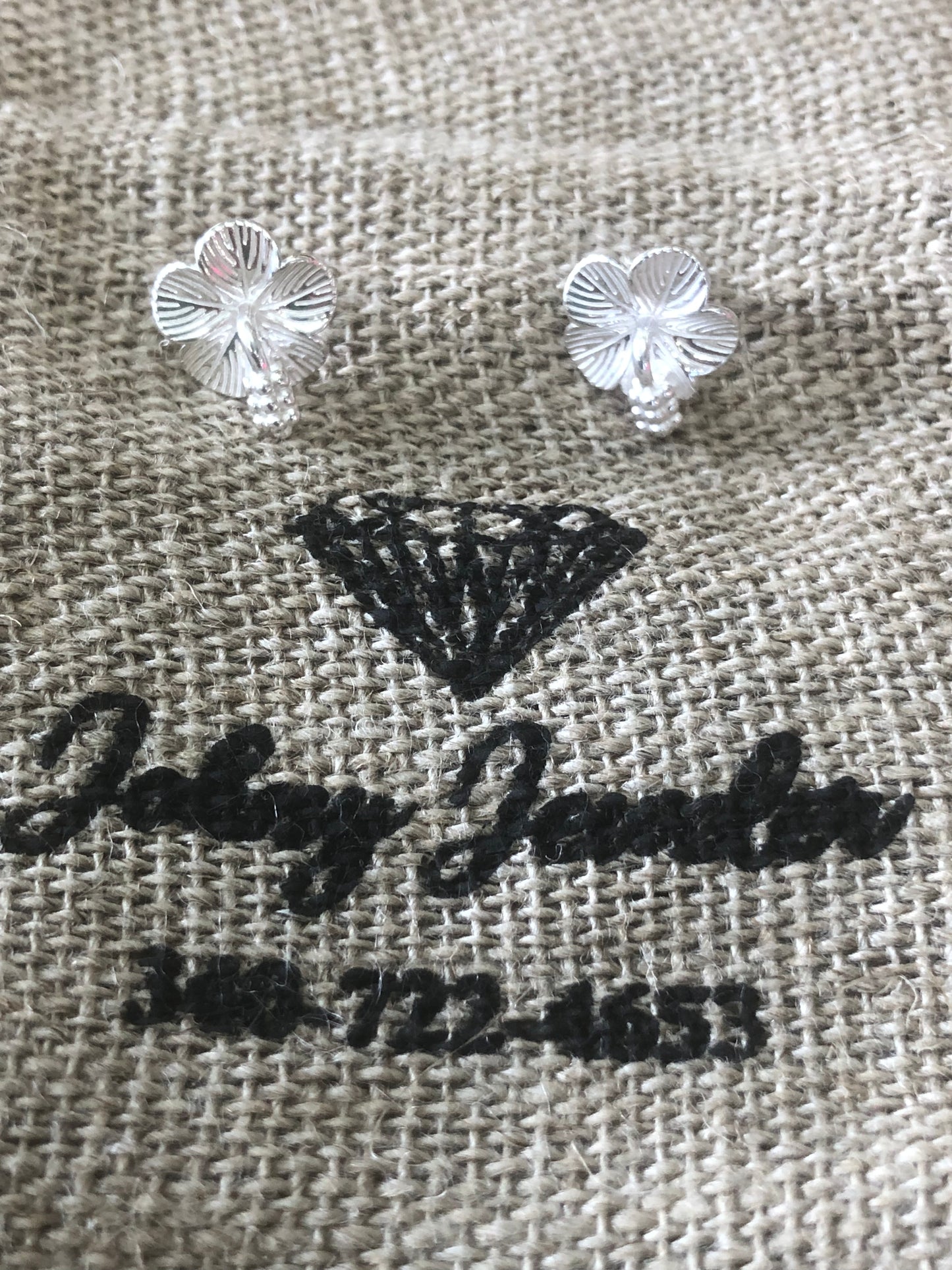 Sterling silver hibiscus flowers studs  earrings.