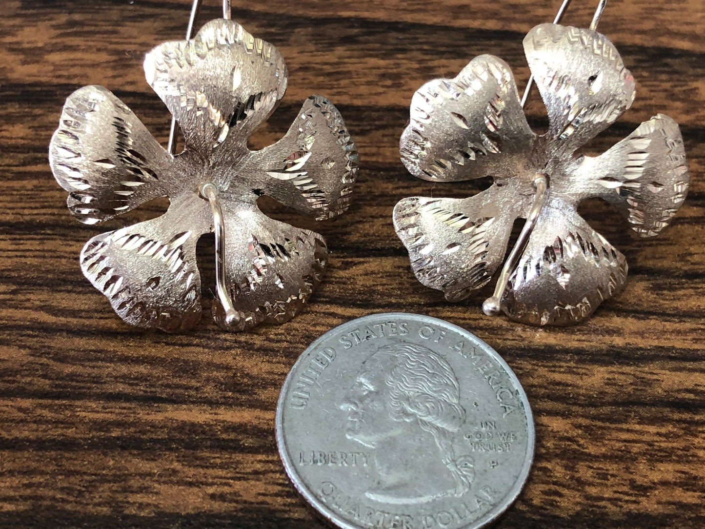 Solid 14 K gold handmade hibiscus flowers earrings.