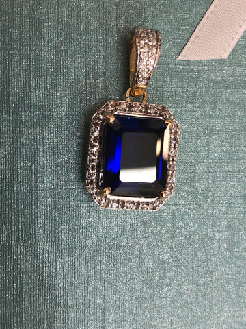 Solid 14 k gold blue sapphire Stone Pendant 5.2 gram.