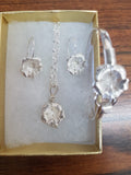 Sterling silver (925)kid’s hibiscus set.